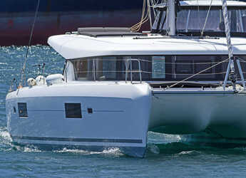 Rent a catamaran in Lavrion Marina - Lagoon 42 A/C & GEN & WM