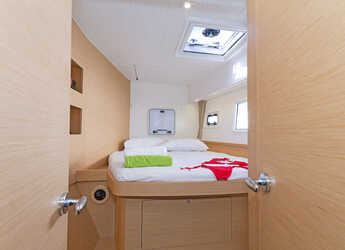 Rent a catamaran in Lavrion Marina - Lagoon 42 A/C & GEN & WM