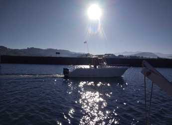 Rent a motorboat in Port of Sansenxo - Profisher28