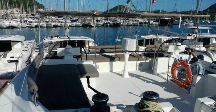 Rent a catamaran in Marina Le Marin - Lagoon 620