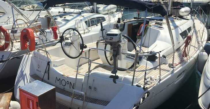 Rent a sailboat in Marina Palamos - Sun Odyssey 39i
