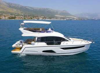 Chartern Sie yacht in Marina Kastela - Sealine F430