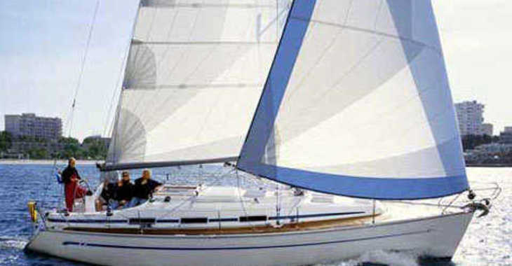 Rent a sailboat in Alimos Marina - Bavaria Cruiser 36