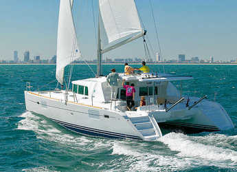 Rent a catamaran in Mandraki - Lagoon 400