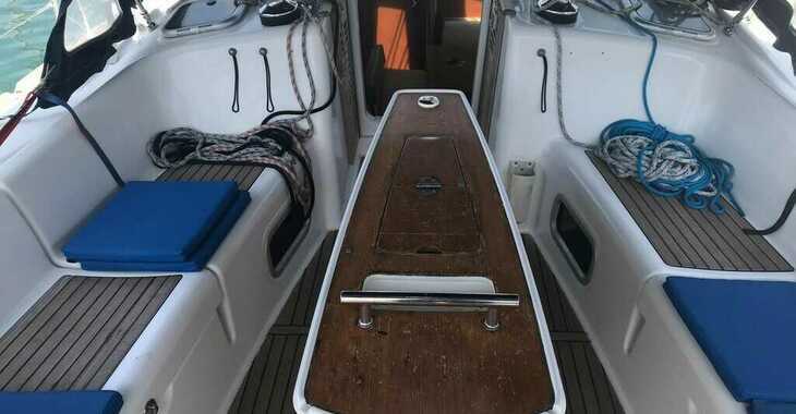 Rent a sailboat in Marina del Sur. Puerto de Las Galletas - Oceanis 43