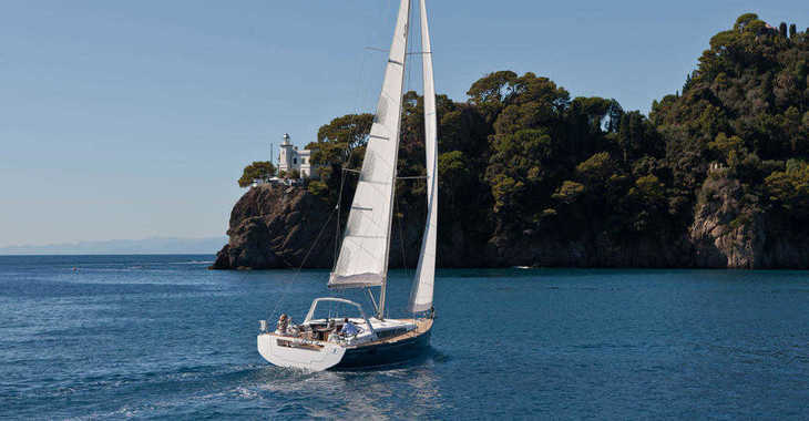 Rent a sailboat in American Yacht Harbor - Beneteau Oceanis 48