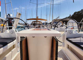 Rent a sailboat in Marina Frapa - Dufour 412 Grand large