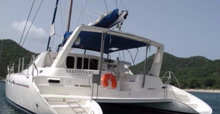 Louer catamaran à moteur à True Blue Bay Marina - Leopard 4700