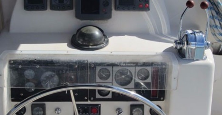 Chartern Sie motorkatamaran in True Blue Bay Marina - Leopard 4700