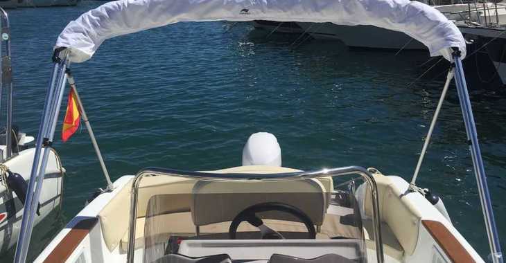Chartern Sie motorboot in Marina Deportiva Alicante - Marinello 16