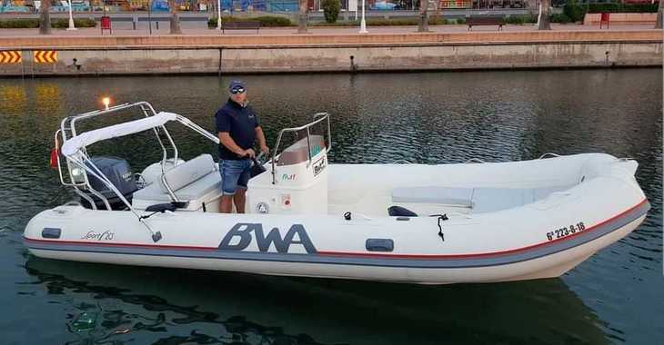 Chartern Sie schlauch-/beiboot in Marina Deportiva Alicante - BWA Sport 20