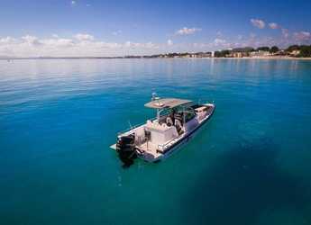 Chartern Sie motorboot in Port d´Alcudia/Port de Alcudiamar Marina - Axopar 28 TT