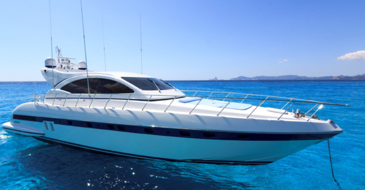 Chartern Sie yacht in Marina Ibiza - Mangusta 72