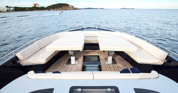 Chartern Sie yacht in Marina Botafoch - Cnm Continental 50