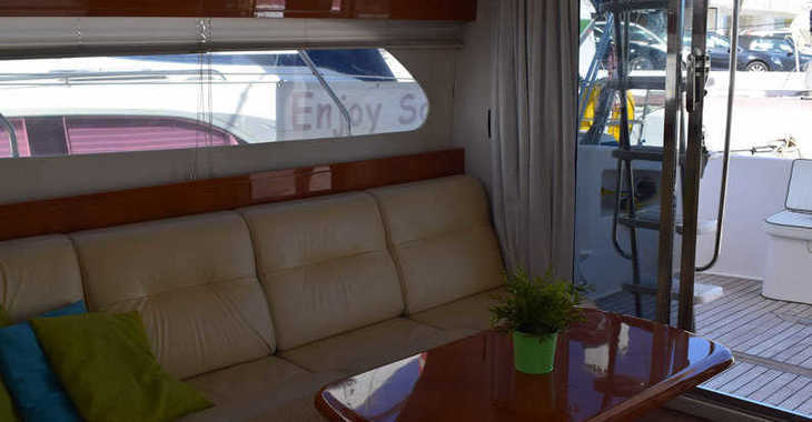 Chartern Sie yacht in Puerto Banús - Astondoa 40 Fly