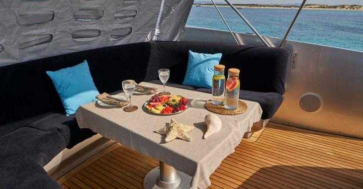 Chartern Sie yacht in Marina Ibiza - Pershing 90