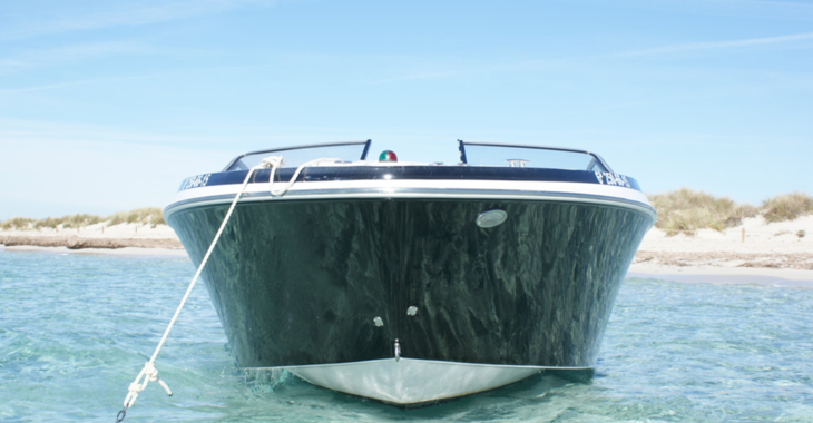 Rent a motorboat in Port of Santa Eulària  - Glastron GT 225