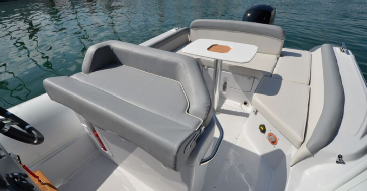 Rent a dinghy in Port of Can Pastilla - Salpa Solei 23