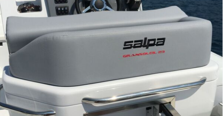 Rent a dinghy in Port of Can Pastilla - Salpa Solei 23