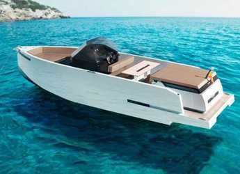 Rent a motorboat in Marina Ibiza - De Antonio Yachts D28