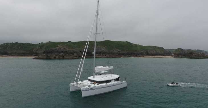 Alquilar catamarán en Club Nautic Cambrils - Lagoon 450S  (Lunes a Domingo)