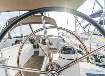 Rent a sailboat in Marina Skiathos  - Sun Odyssey 519 -  5 cabs