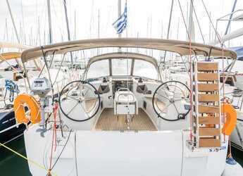 Rent a sailboat in Marina Skiathos  - Sun Odyssey 519 -  5 cabs