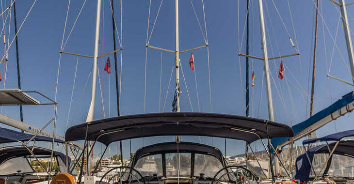 Chartern Sie segelboot in Alimos Marina - Sun Odyssey 519 - 4 cabs