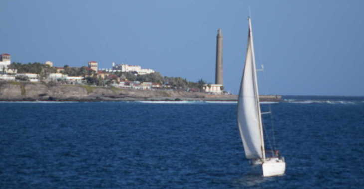 Rent a sailboat in Puerto Deportivo Pasito Blanco - Beneteau Oceanis 40