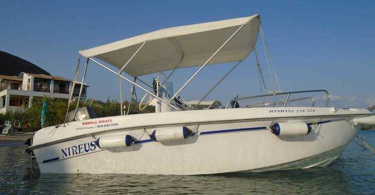 Rent a motorboat in Nidri Marine - Nhreys 4.4