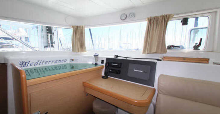 Alquilar catamarán en Marina Gouvia - Lagoon 420