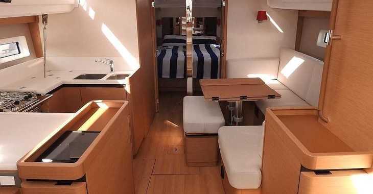 Rent a sailboat in Lefkas Marina - Sun Odyssey 440