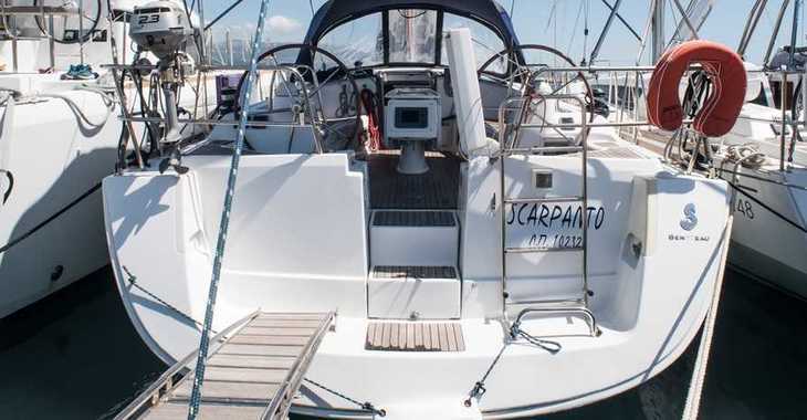 Rent a sailboat in Lefkas Marina - Oceanis 43