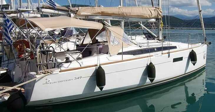 Rent a sailboat in Lefkas Marina - Sun Odyssey 349