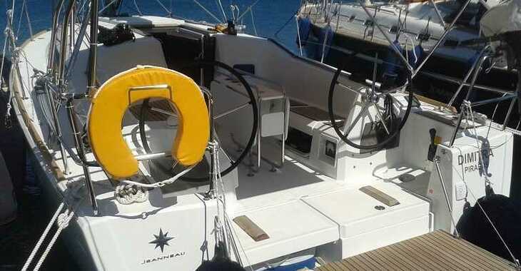 Chartern Sie segelboot in Lefkas Hafen - Sun Odyssey 349