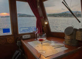 Louer bateau à moteur à Marina Lucica Špinut - Classsic dalmatian boat