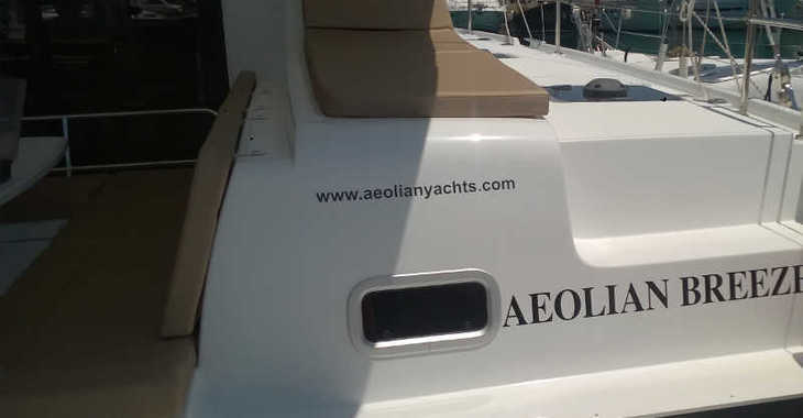 Louer catamaran à Alimos Marina - Lagoon 42