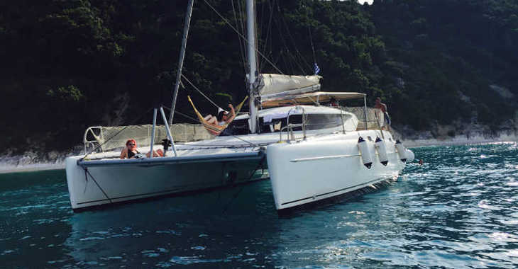 Louer catamaran à Nidri Marine - Athena 38