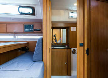 Rent a sailboat in Nidri Marine - Bavaria Cruiser 56