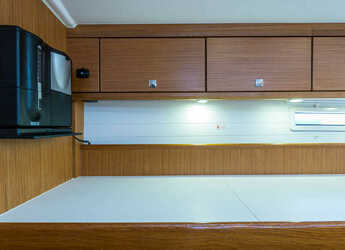 Rent a sailboat in Nidri Marine - Bavaria Cruiser 56