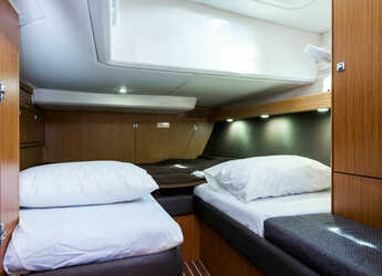 Rent a sailboat in Nidri Marine - Bavaria Cruiser 56