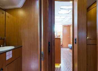 Rent a sailboat in Nidri Marine - Bavaria Cruiser 56