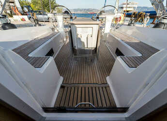Rent a sailboat in Nidri Marine - Bavaria Cruiser 56