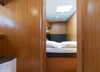 Rent a sailboat in Nidri Marine - Bavaria Cruiser 56