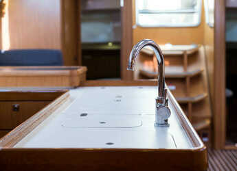 Rent a sailboat in Nidri Marine - Bavaria Cruiser 56