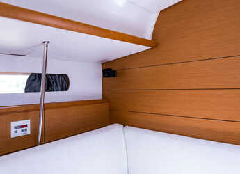 Rent a sailboat in Nidri Marine - Jeanneau Sun Odyssey 469