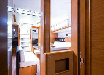 Rent a sailboat in Nidri Marine - Jeanneau Sun Odyssey 469
