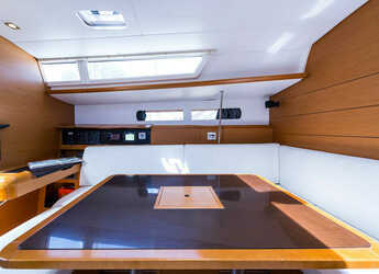 Rent a sailboat in Nidri Marine - Jeanneau Sun Odyssey 469