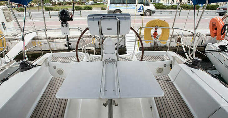 Chartern Sie segelboot in Volos - Sun Odyssey 36i