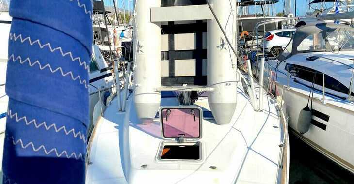 Chartern Sie segelboot in Alimos Marina - Oceanis 43